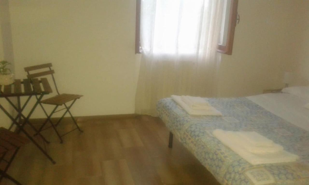 Villa Lucia Affitta Camere Formia Exteriör bild