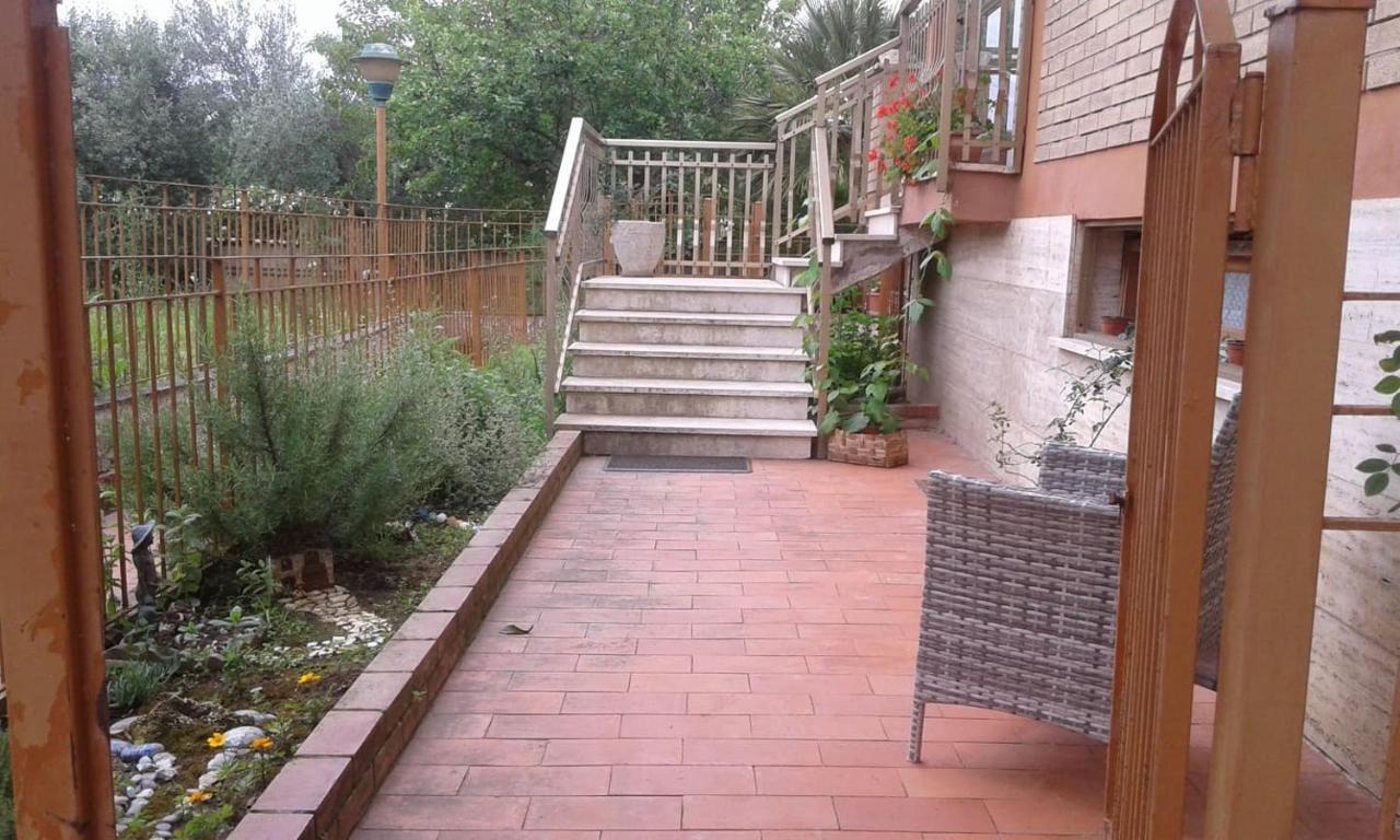 Villa Lucia Affitta Camere Formia Exteriör bild